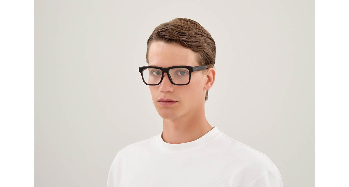 Alexander McQueen AM0582O 002