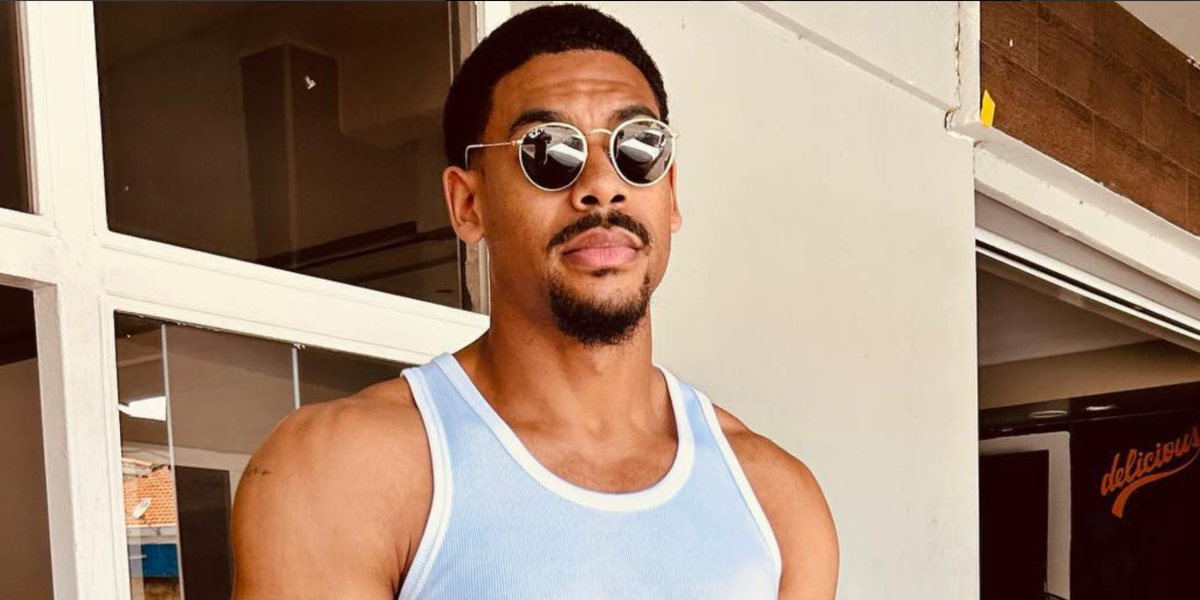 Aaron Pierre was seen wearing gold Ray-Ban Round Metal RB 3447 9196/48 Polarised sunglasses with black lenses in his Instagram post