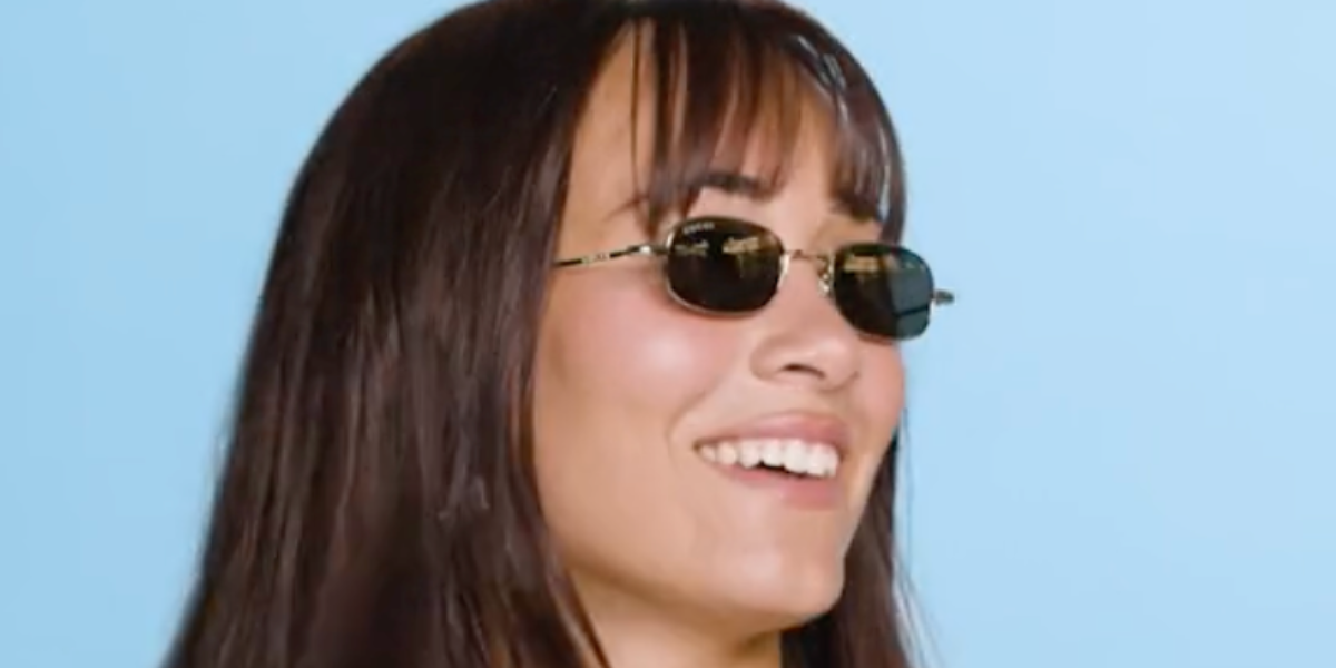 Aitana was seen wearing gold Gucci GG1648S 008 rectangular sunglasses in a video interview feature with GQ Spain
