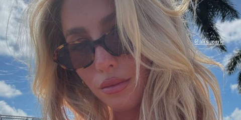 Alix Earle was seen wearing DMY Studios Bibi DMYSUN12BH Havana sunglasses in a social media post. Shop online now on Pretavoir