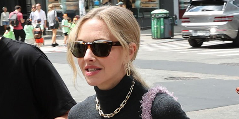 Amanda Seyfried was seen wearing tortoise Oliver Peoples Rueny OV5601SU 1799/52 sunglasses with green lenses on the set of new Tiffany & Co. commercial in New York City, July 2026.