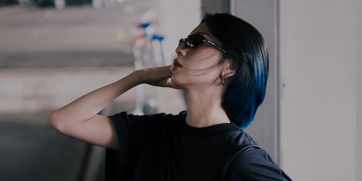 Japanese actress Ayaka Miyoshi was seen wearing black Balenciaga BB0007S 014 sunglasses ahead of the Balenciaga Couture Fall/Winter 2025 show during Paris Haute Couture Week.