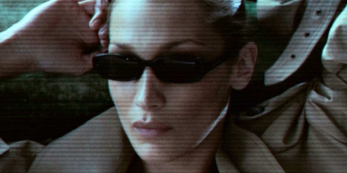 Bella Hadid was seen wearing black Saint Laurent Sun SL 872 Erin 001 sunglasses in the Saint Laurent Spring/Summer 2026 campaign.