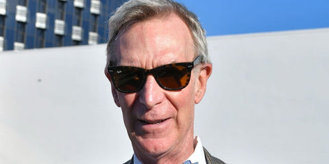 Bill Nye, also known as The Science Guy, was seen wearing tortoise Ray-Ban Wayfarer 2140 954 sunglasses in Los Angeles, November 2021.