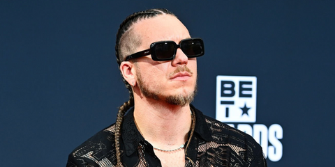 American Christian singer Brandon Lake was seen wearing black Saint Laurent Sun SL 534 Sunrise 001 sunglasses at the BET Awards 2022.