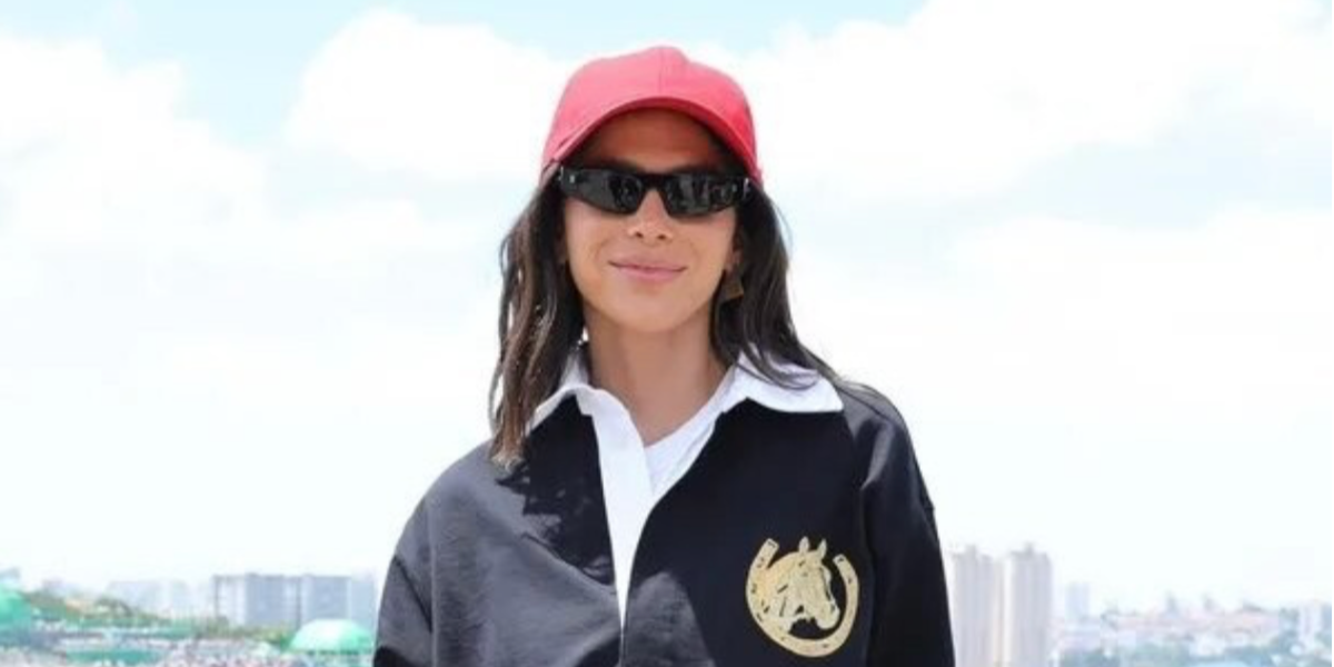 Brazilian model and actress Bruna Marquezine was seen wearing black Gucci GG1634S 006 sunglasses with Detachable Strap at the F1 Grand Prix of Brazil 2023. Shop online now on Pretavoir