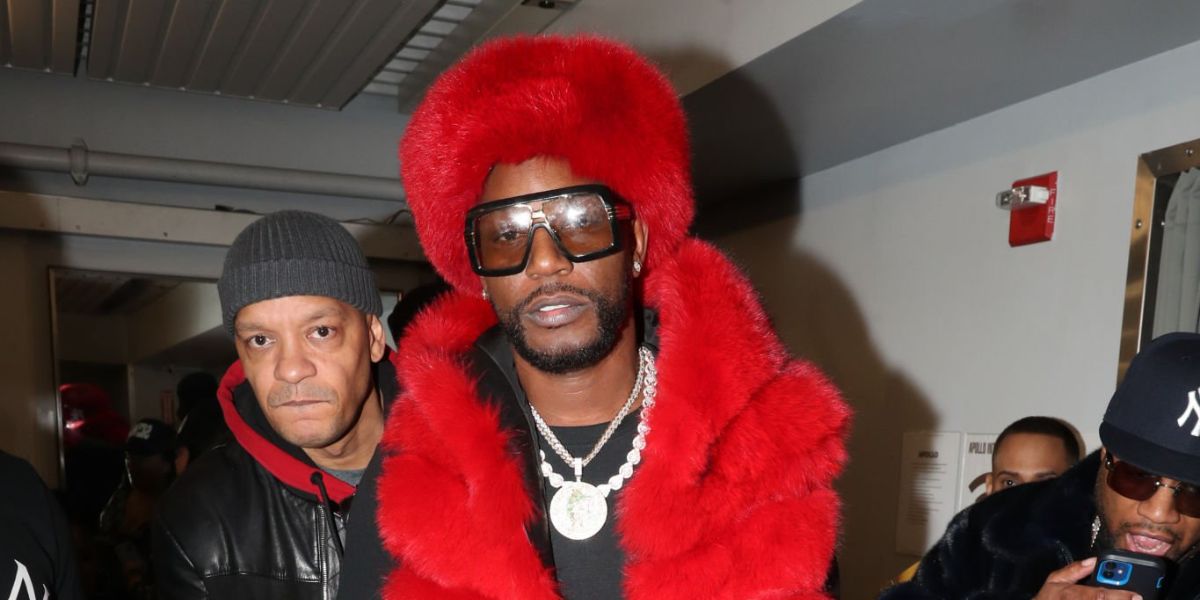 Cam'ron or Cameron Giles was seen wearing Gucci GG0900S 002 sunglasses backstage during Ma$e, Cam'ron And Jadakiss Live At The Apollo Theater in New York City, January 2023