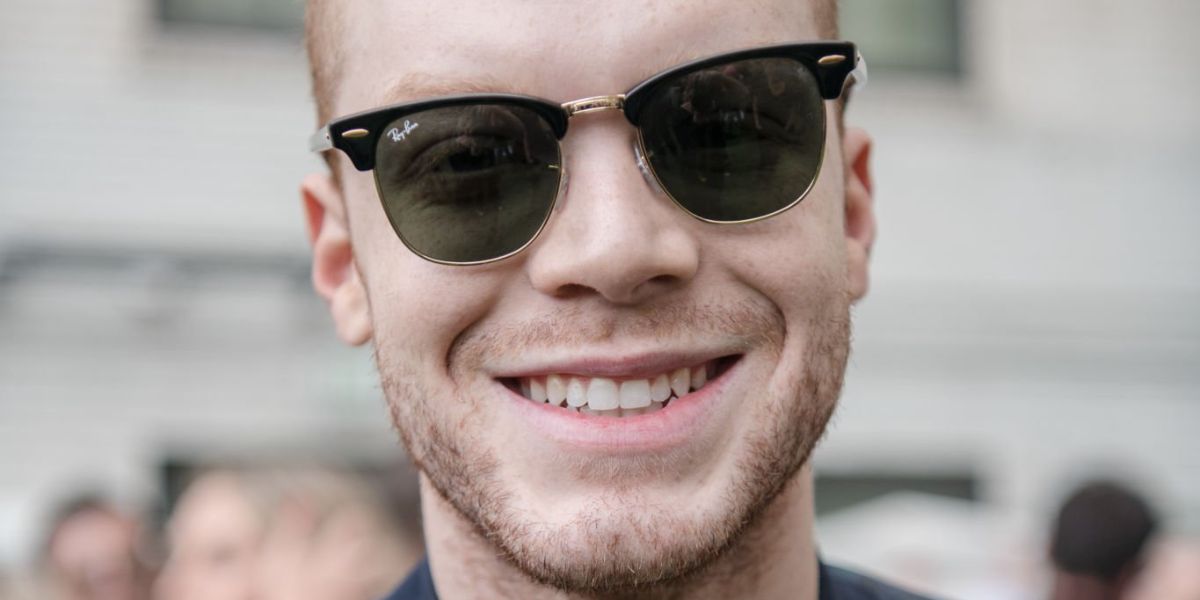 Actor Cameron Monaghan was seen wearing the iconic Ray-Ban Clubmaster 3016 W0365 Black sunglasses at the Brooks Brothers Annual Holiday Celebration To Benefit St. Jude, December 2018