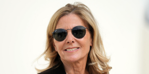 French television presenter Claire Chazal was seen wearing Ray-Ban Round Metal RB 3447 9229/B1 sunglasses at the Christian Dior Spring/Summer 2024 fashion show during Paris Fashion Week. Shop online now on Pretavoir