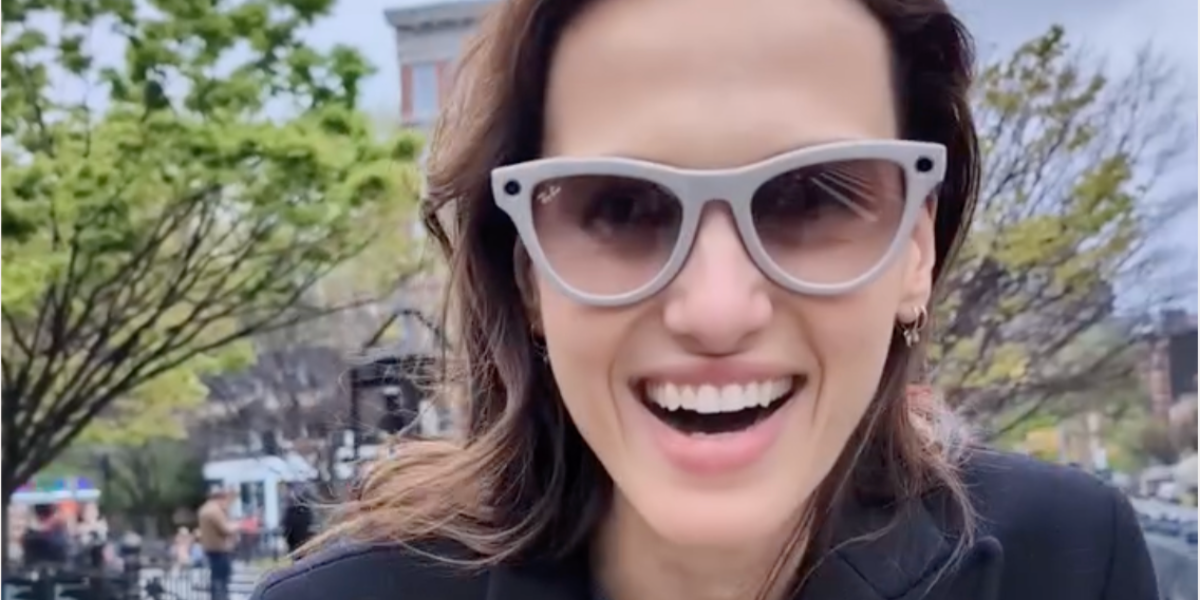 Video journalist Cleo Abram was seen wearing chalk white Ray-Ban Meta Skyler RW4010 6700/13 Smart Glasses with pink gradient lenses in her Instagram reel/