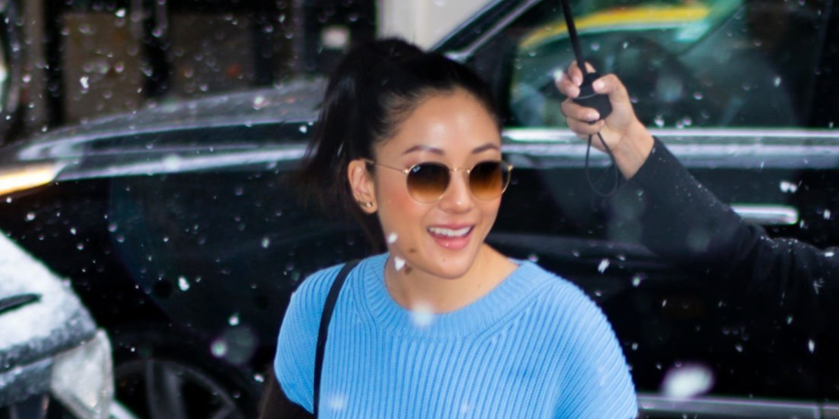 Crazy Rich Asians actress Constance Wu was seen wearing gold Ray-Ban Round Metal RB 3447 001/51 sunglasses with brown gradient lenses in New York City. Shop online now on Pretavoir
