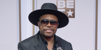 DJ and record producer D-Nice was seen wearing black Tom Ford Raoul TF753 01B aviator sunglasses with grey gradient lenses at the BET Awards 2025.