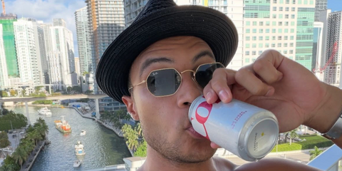 Former athlete and television personality Dale Moss was seen wearing gold Ray-Ban Octagonal RB 3556N 001 sunglasses in his Instagram post, Aprol 2026.