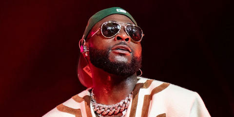 Nigerian singer-songwriter Davido was seen wearing gold Ray-Ban Aviator Max RB 3925 001/58 Polarised sunglasses onstage during day two of Coachella Music Festival 2026 weekend two.