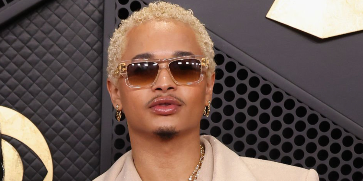 Singer-songwriter Destin Conrad was seen wearing transparent Dita Grandmaster Seven DTS407 02 sunglasses at the Grammy Awards 2026.