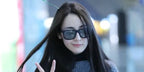 Chinese actress Dilraba Dilmurat was seen wearing rubber Ray-Ban Justin 4165  Black/Silver Mirror 622/6G sunglasses at an airport. Shop onlne now on Pretavoir
