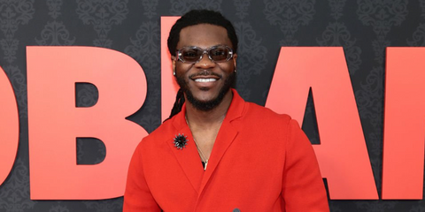 Journalist and MTV News host Dometi Pongo was seen wearing transparent Prada PR 17WS 12R30B Symbole sunglasses at the New York premiere of MobLand, March 2025. Shop online now on Pretavoir