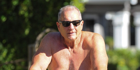 Actor Ed O'Neill was seen wearing black Ray-Ban New Wayfarer RB 2132 901L sunglasses in Los Angeles, October 2015.