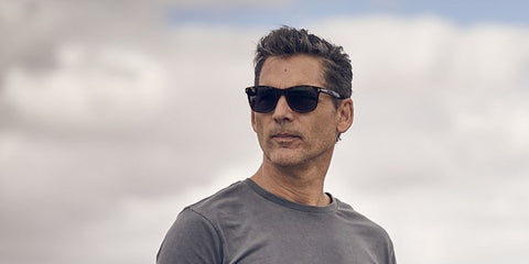 Eric Bana was seen wearing dark tortoiseshell Tom Ford Kevyn TF1099 52J sunglasses