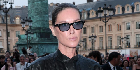 Erin Wasson was seen wearing black Tom Ford Penn-02 TF1362 01V sunglasses with light blue lenses at the Tom Ford Spring/Summer 2026 fashion show during Paris Fashion Week. Shop online now on Pretavoir