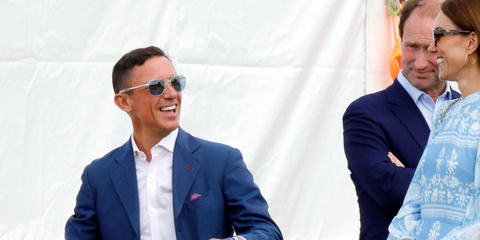 Professional jockey Frankie Dettori, pictured with William, Prince of Wales and Catherine, Princess of Wales, was seen wearing Randolph Aviator 23K White Gold AF233 sunglasses with light blue lenses at the Royal Charity Polo Cup 2023. Shop online now on Pretavoir