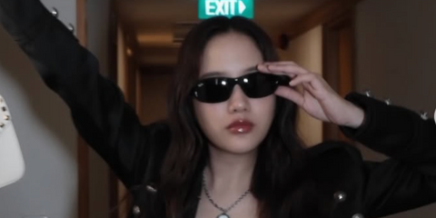 Thai actress Freen Sarocha was seen wearing black Ray-Ban Daddy-O RB 2016 601/31 sunglasses in May 2026.