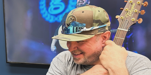 Country music superstar Garth Brooks was seen wearing white and blue Oakley OO9471 05 sunglasses with Prizm sapphire lenses in his Instagram post, ahead of his Studio G recording in Las Vegas