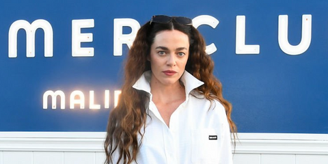 Actress and writer Hailey Benton Gates was seen wearing tortoiseshell Miu Miu MU 06YS VAU06B sunglasses at the Miu Miu Summer Club Malibu, June 2023.