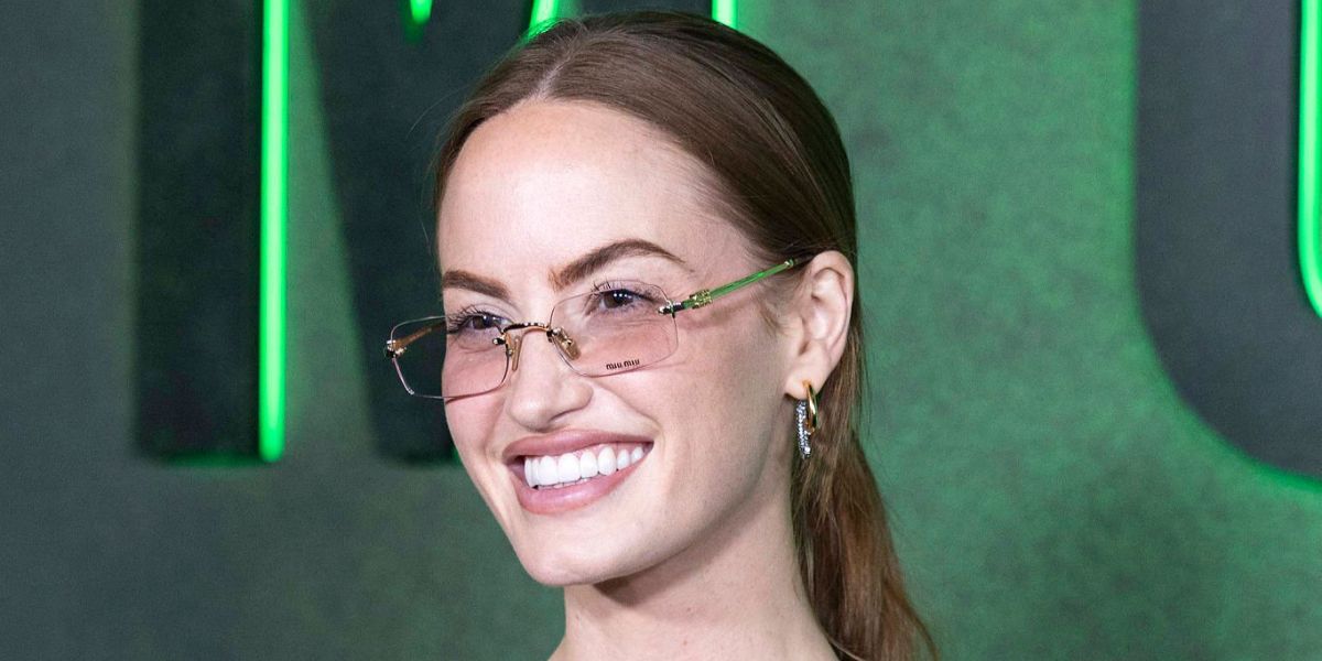 Creator and model Haley Kalil was seen wearing gold Miu Miu MU 50YV 5AK1O1 optical glasses at the New York premiere of Netflix's Monster: The Ed Gein Story in September 2025.