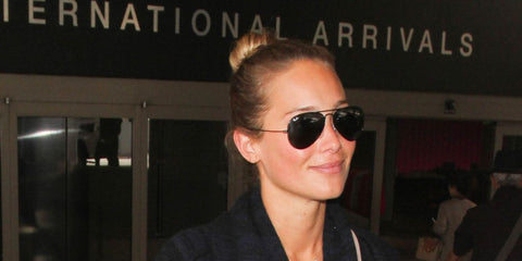 Sports Illustrated model Hannah Davis Jeter was seen wearing Ray-Ban Aviator RB 3025 L2823 Black/Green sunglasses in LAX