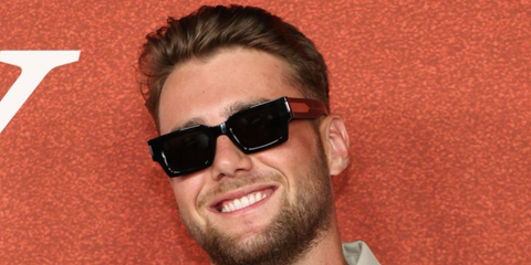 Harry Jowsey wears Saint Laurent SL 572 black sunglasses - buy online at Pretavoir.