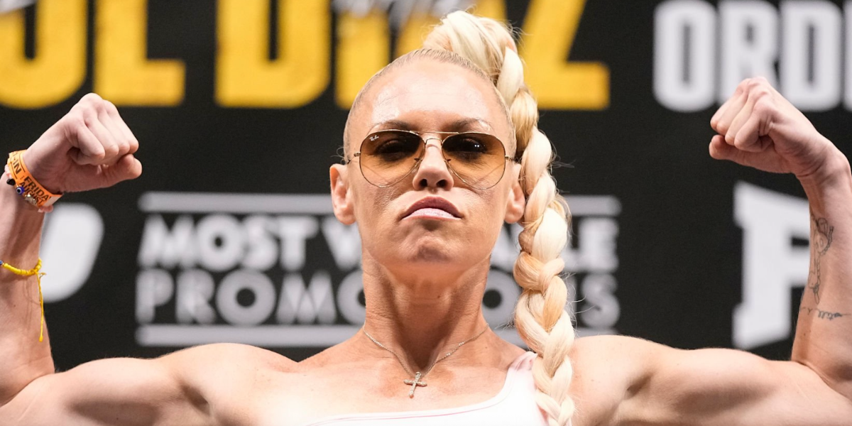 Professional boxer Heather Hardy was seen wearing gold Ray-Ban Aviator 3025 001/51 Gold/Light Brown Gradient sunglasses during weigh-ins for her fight against Amanda Serrano at American Airlines Center in Texas, August 2023