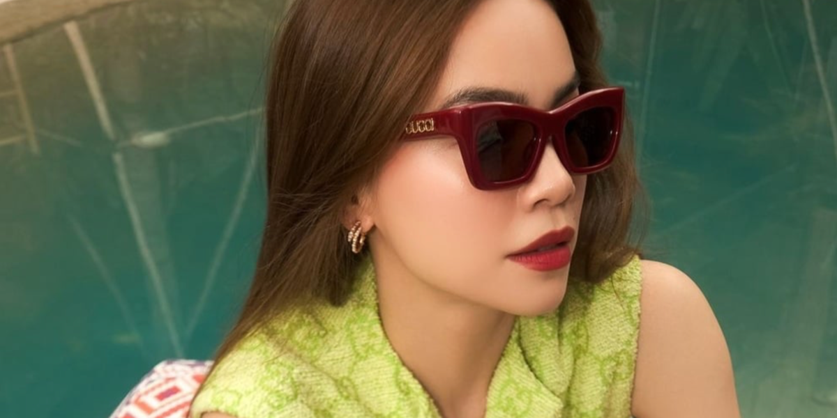 Vietnamese singer Ho Ngoc Ha was seen wearing red Gucci GG1773SA 002 Asian Fit sunglasses in a social media post/