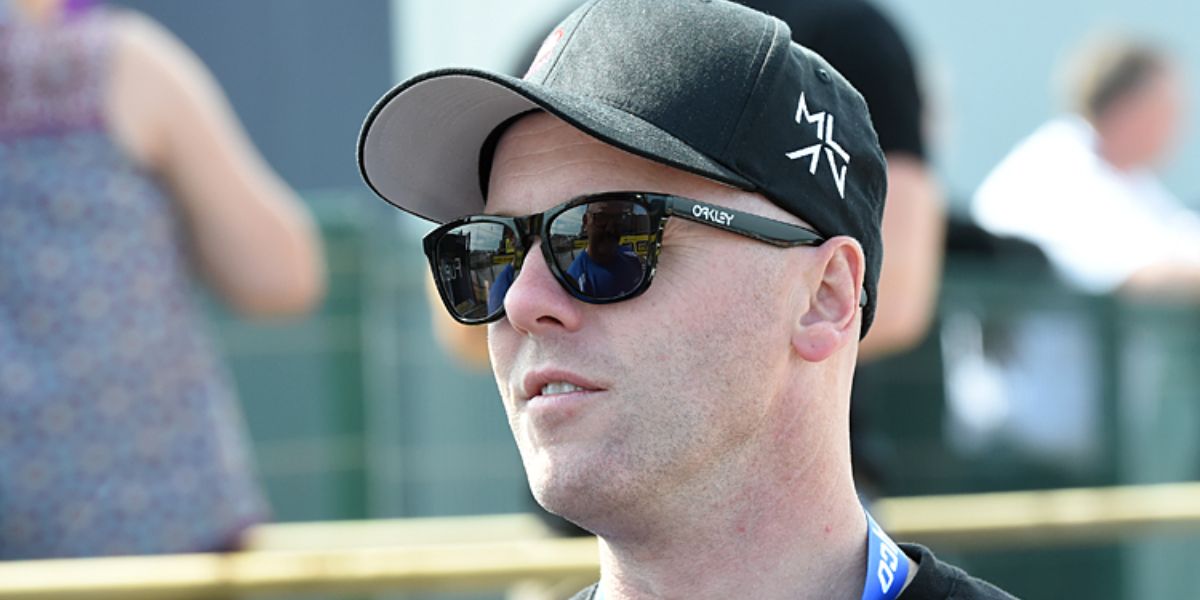 British motorcycle race driver Ian Hutchinson was seen wearing black Oakley Frogskins Range OO9284 11 Prizm sunglasses