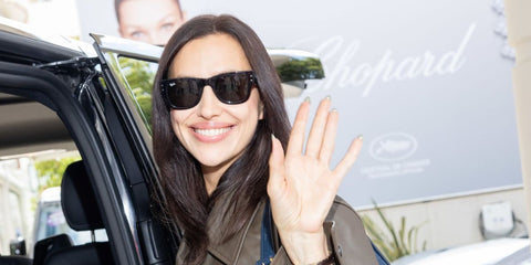 Russian supermodel Irina Shayk was seen wearing black Ray-Ban Mega Wayfarer RB 0840S 901/31 sunglasses at the Cannes Film Festival 2025. Shop online now on Pretavoir