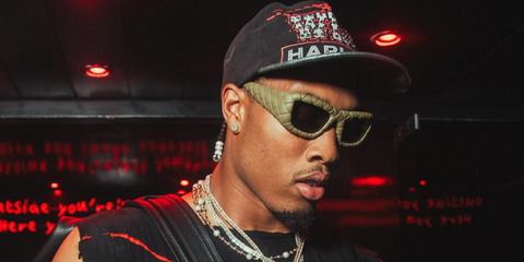 Basketball player Isaiah Simmons was seen wearing khaki green Bottega Veneta BV1303S 002 weave intrecciato sunglasses in his Instagram post, July 2025. Shop online now on Pretavoir