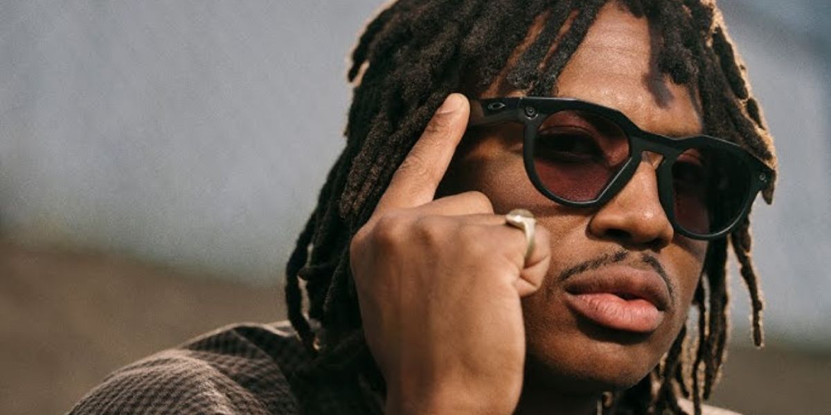 American professional skateboarder Ishod Wair was seen wearing black Oakley Meta Hstn OW8002 02 Transitions Smart Glasses in the Oakley Meta video campaign on YouTube, June 2025. Shop online now on Pretavoir