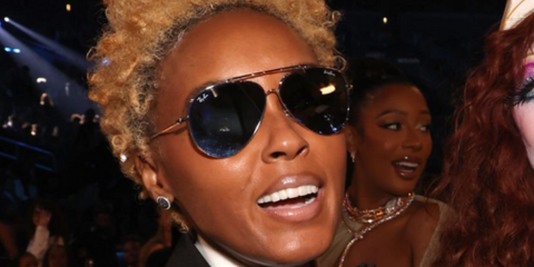 Janelle Monae wears Ray-Ban Aviator Reverse RB R0101S 004/81 Polarised sunglasses at the 67th Annual Grammy Awards - buy online.