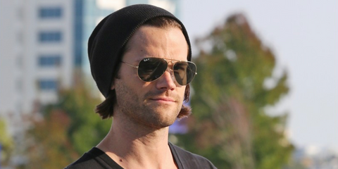Actor Jared Padalecki was seen wearing Ray-Ban Aviator 3025 001/58 Gold Frame G15 Polarised sunglasses in Vancouver, September 2014.