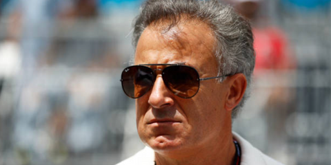 Former Formula racing driver Jean Alesi was seen wearing gunmetal Ray-Ban RB 3584N 004/13 aviator sunglasses at the F1 Grand Prix of Miami 2022. Shop online now on Pretavoir