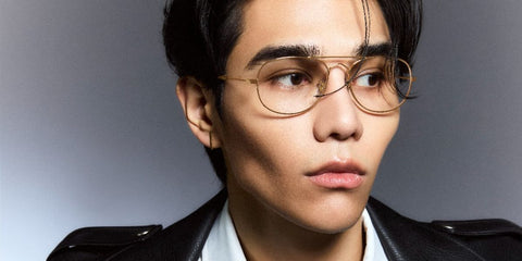 Jeff Satur was seen wearing gold Ray-Ban Bain Bridge RB 3735V 2500 optical glasses in the Ray-Ban Asian campaign