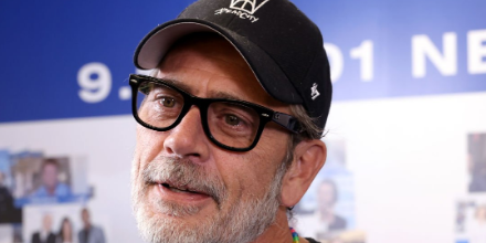 Ray Ban Wayfarer Ease RB 4340V 2000 As Seen On Jeffrey Dean Morgan