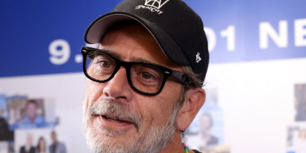 Ray-Ban Wayfarer Ease RB 4340V 2000 - As Seen On Jeffrey Dean Morgan