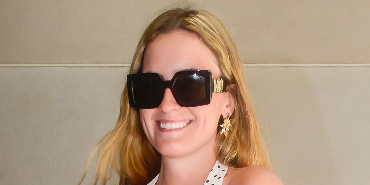 Actress Jen Lilley was seen wearing tortoiseshell Versace 4478U 108/87 square sunglasses in New York City, June 2026.