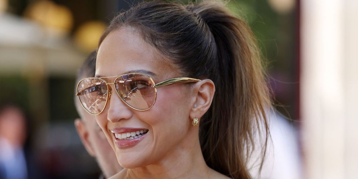 Jennifer Lopez was seen wearing gold Bottega Veneta BV1305S 002 Sardine aviator sunglasses during Paris Haute Couture Week.
