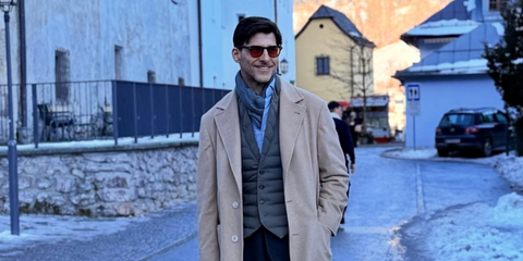 Johannes Huebl was seen wearing black Garrett Leight Ace Sun 2081 BK/SFPRW sunglasses with red lenses in his Instagram post
