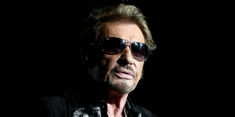 French rock legend Johnny Hallyday was seen wearing silver Ray-Ban 3386 003/8G sunglasses with grey gradient lenses. Shop online now on Pretavoir
