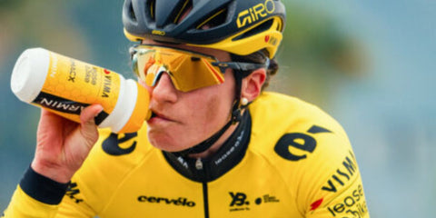Danish professional cyclist Jonas Vingegaard was seen wearing matte carbon Oakley Encoder OO9471 04 sunglasses with 24k Prizm lenses. Shop online now on Pretavoir