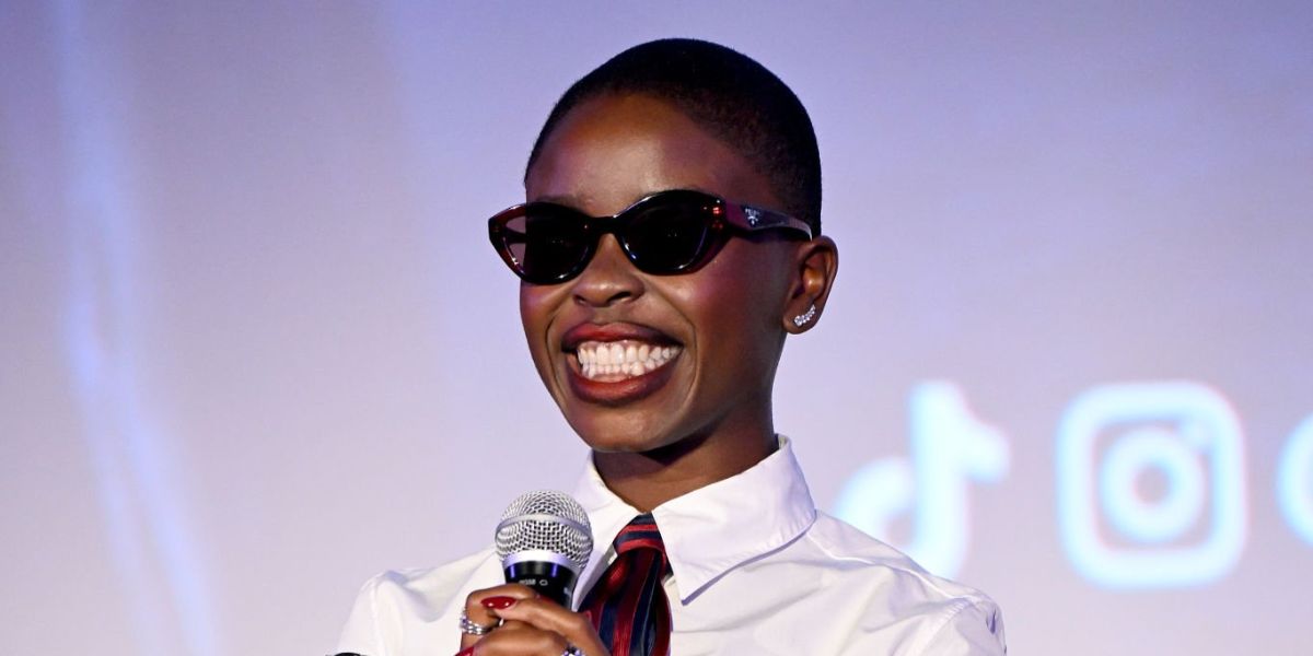 Joy SUnday was seen wearing black Prada PR 26ZS 16K08Z cat eye sunglasses at the special fan screening of Netflix's "Wednesday" season 2 in Atlanta, Georgia in August 2025. Shop online now on Pretavoir