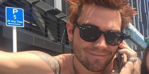 KJ Apa was seen wearing black Ray-Ban New Wayfarer 2132 901/58 Polarised sunglasses in a fan photo